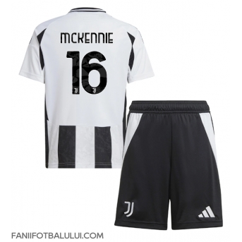 Juventus Weston McKennie #16 Echipament de Fotbal Replică 2024-25 Copii Acasa (+ Șorturi)